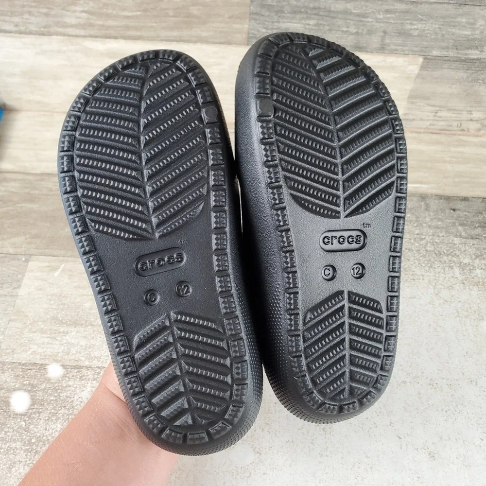 Crocs Classic V2 Little Kids Sandals Sz 12 C12 Black Rubber Comfort Slip On